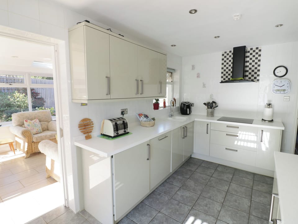 Fridge, dishwasher, electric kettle, toaster