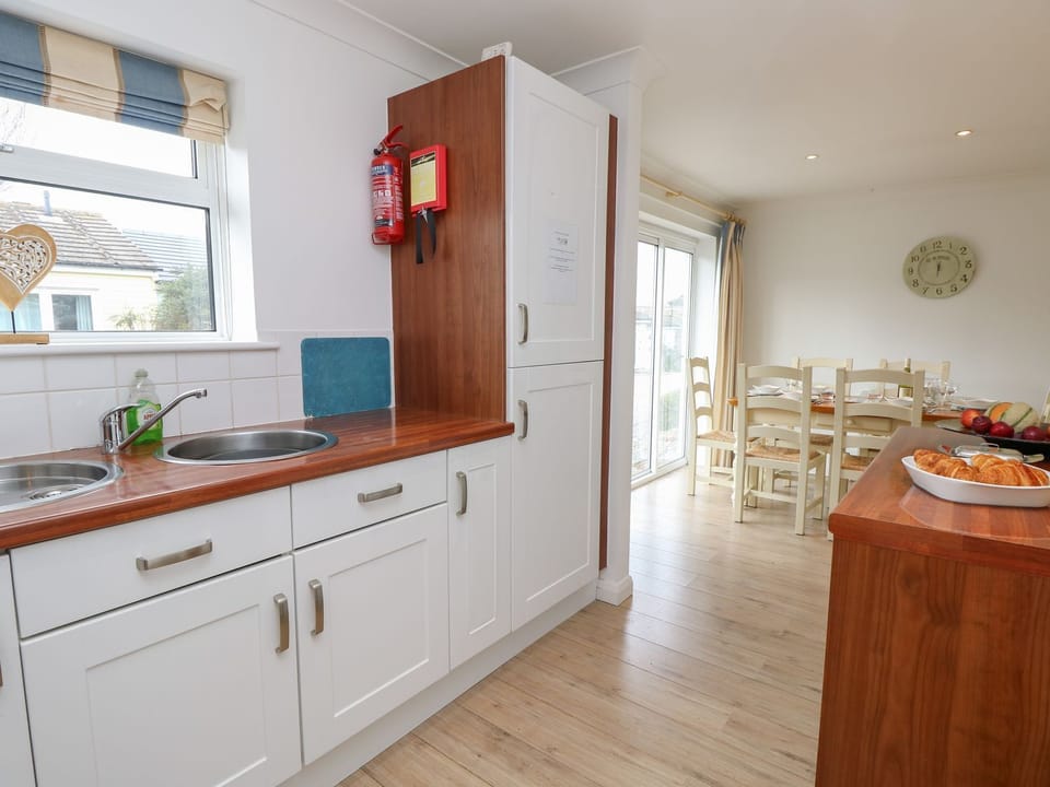 Fridge, dishwasher, electric kettle, toaster