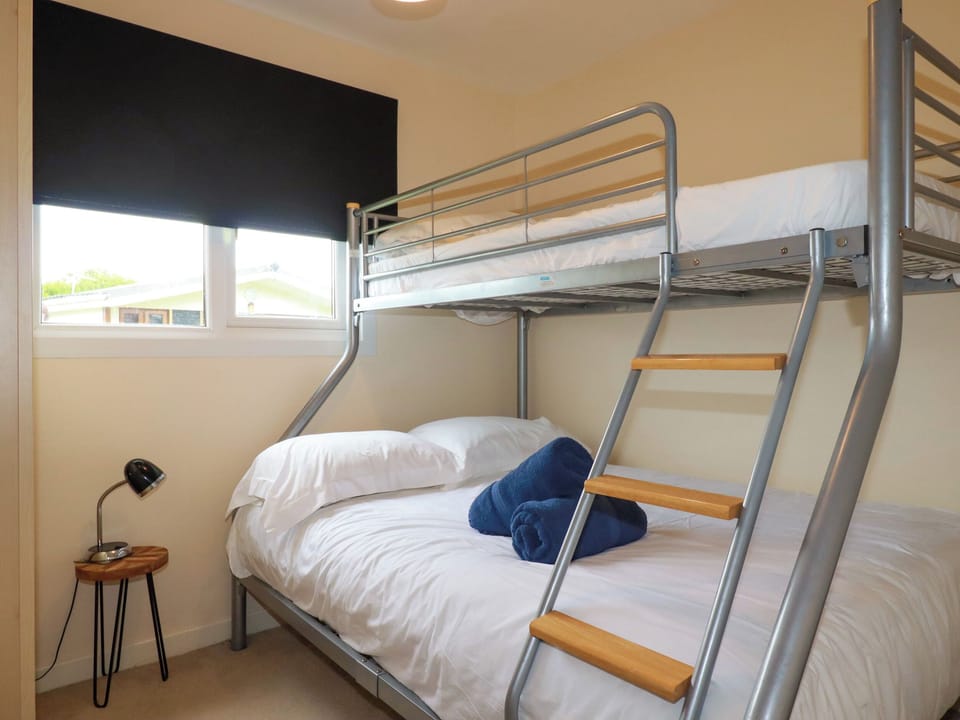 2 bedrooms, individually decorated, individually furnished, free WiFi