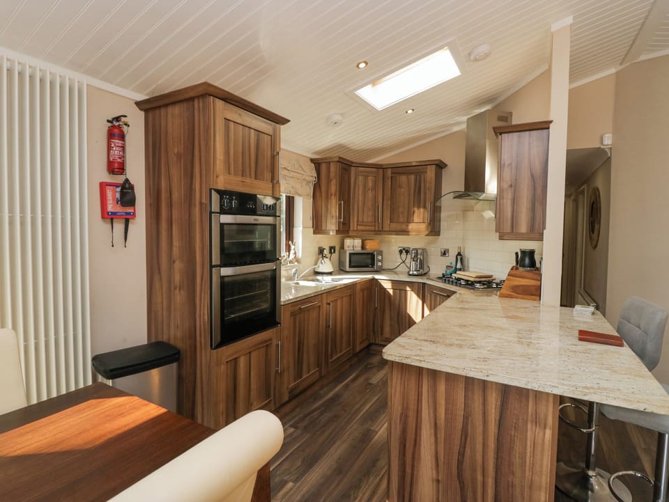 Fridge, dishwasher, electric kettle, toaster