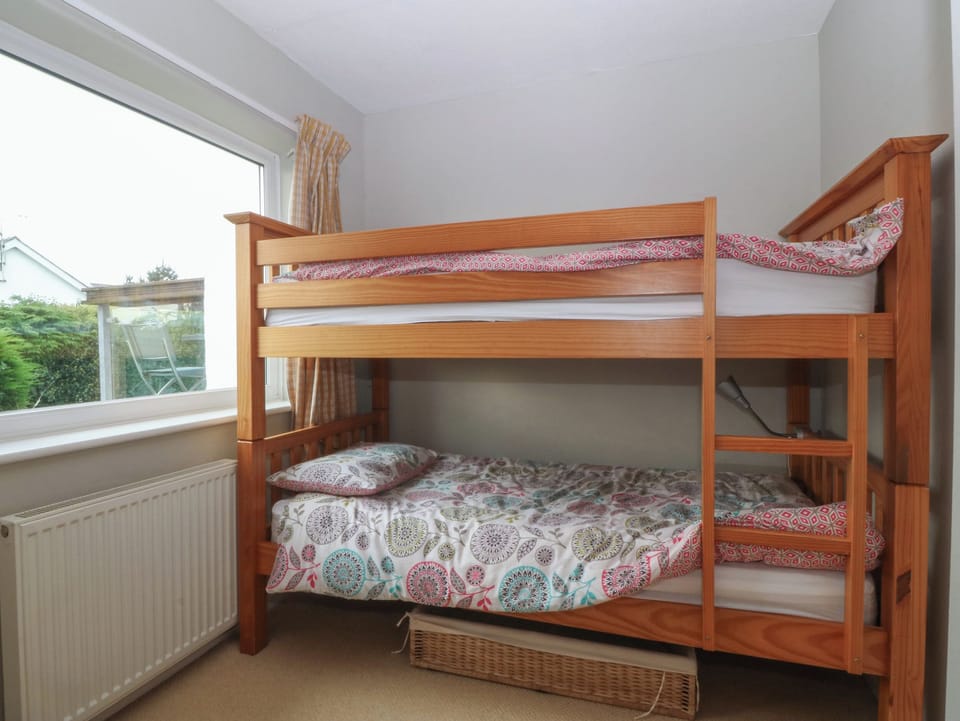 4 bedrooms, individually decorated, individually furnished, free WiFi