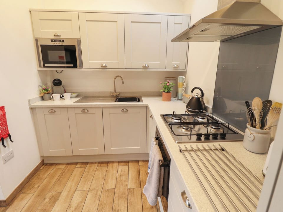 Fridge, dishwasher, electric kettle, toaster