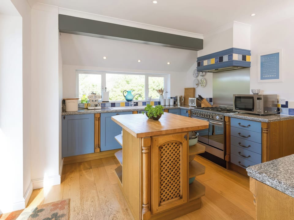 Fridge, dishwasher, electric kettle, toaster