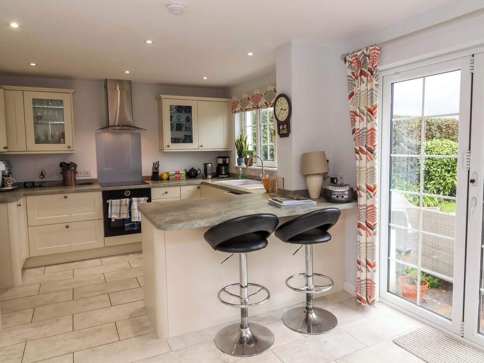 Fridge, dishwasher, electric kettle, toaster