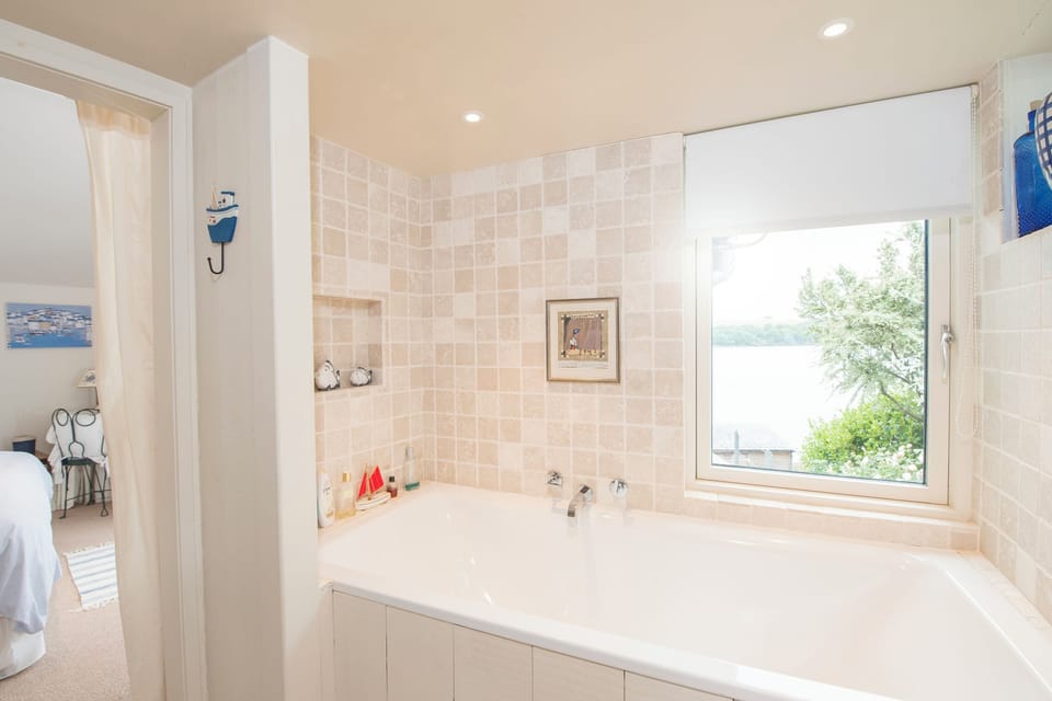 Curlew House Cottage in Wales