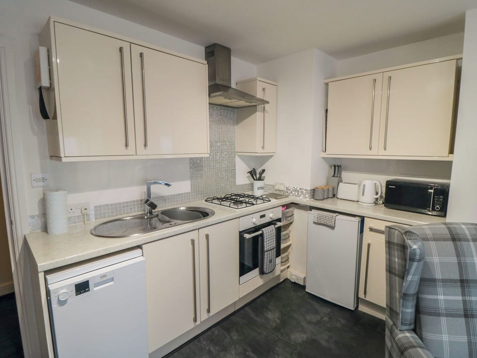 Fridge, dishwasher, electric kettle, toaster
