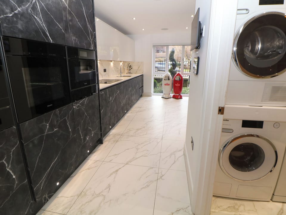 Fridge, dishwasher, electric kettle, toaster