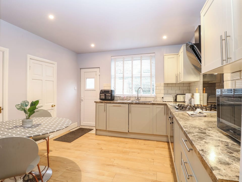 Fridge, dishwasher, electric kettle, toaster