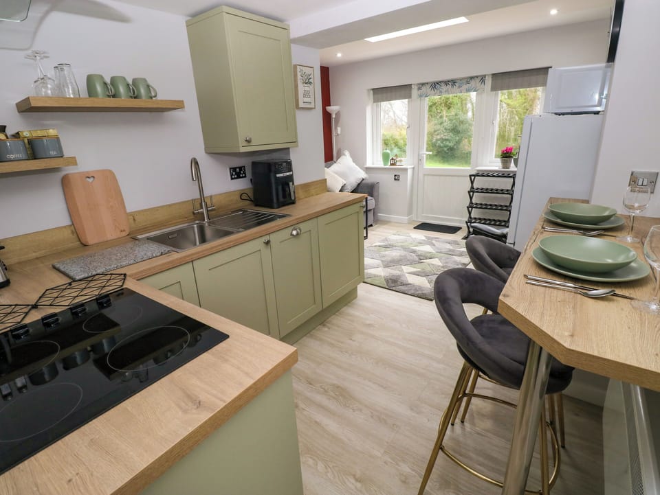 Fridge, dishwasher, electric kettle, toaster