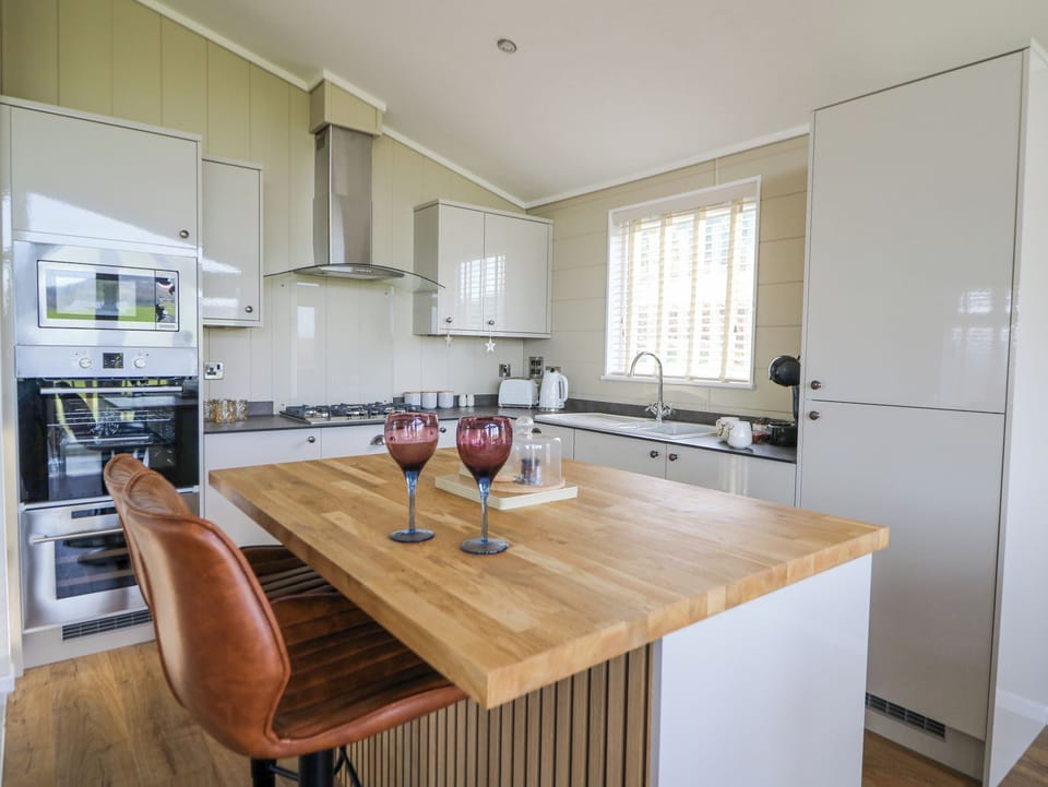 Fridge, dishwasher, electric kettle, toaster