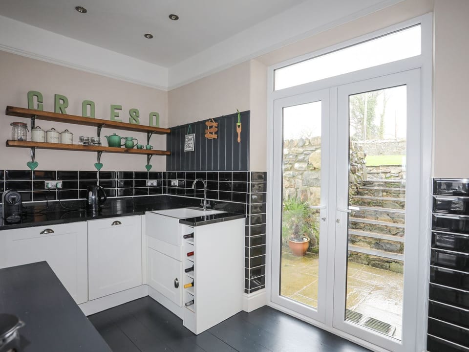 Fridge, dishwasher, electric kettle, toaster