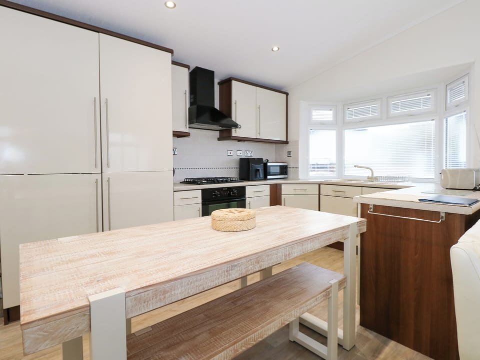 Fridge, dishwasher, electric kettle, toaster