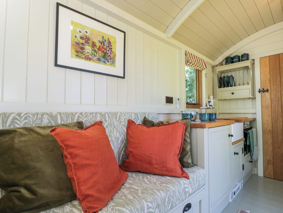 Cottage | Interior