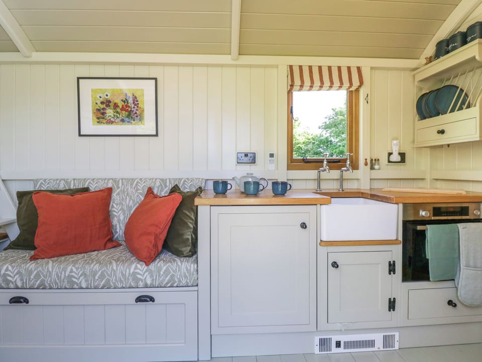 Cottage | Interior