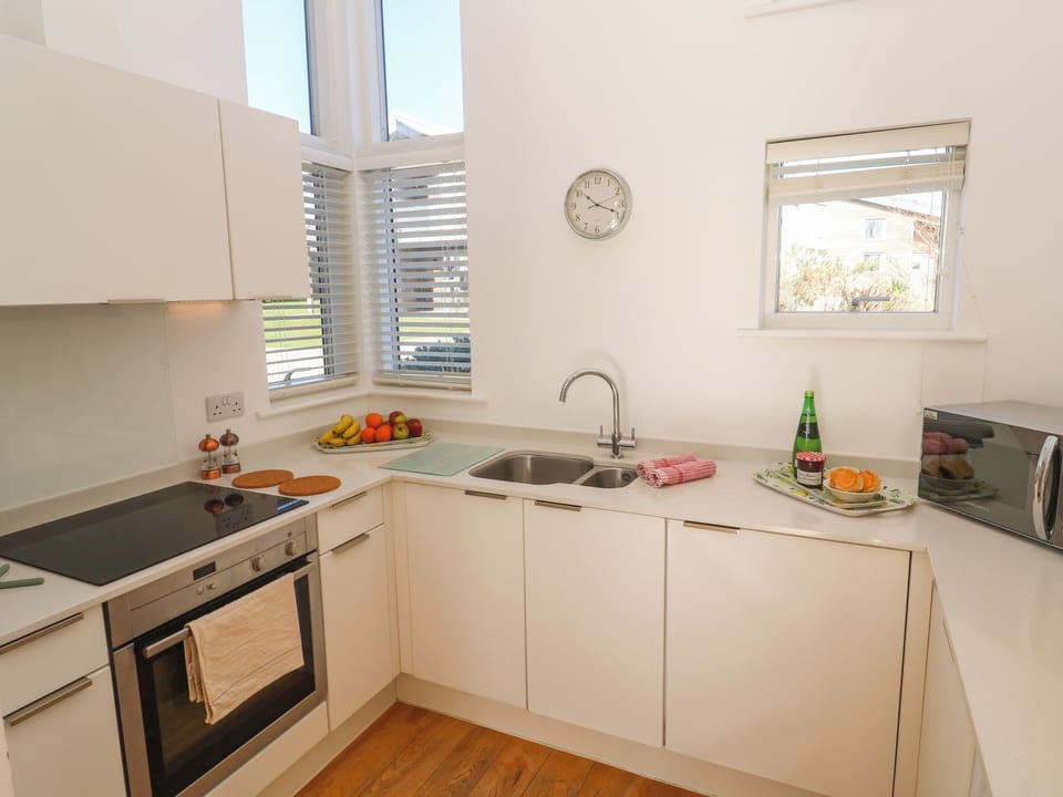 Fridge, dishwasher, electric kettle, toaster
