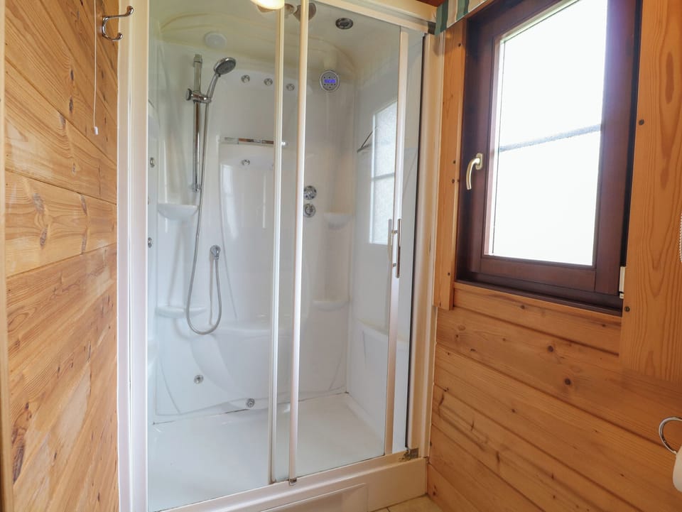 Wagtail Lodge Cottage in St Edmundsbury District