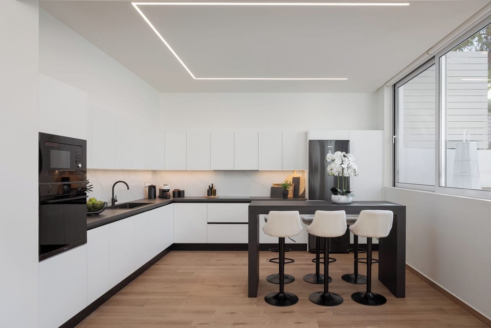 Classic Apartment, Patio, Garden View | Private kitchen | Highchair
