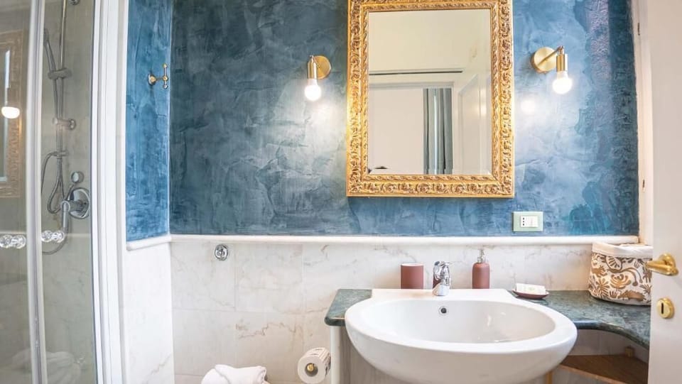 Classic Room | Bathroom | Bidet