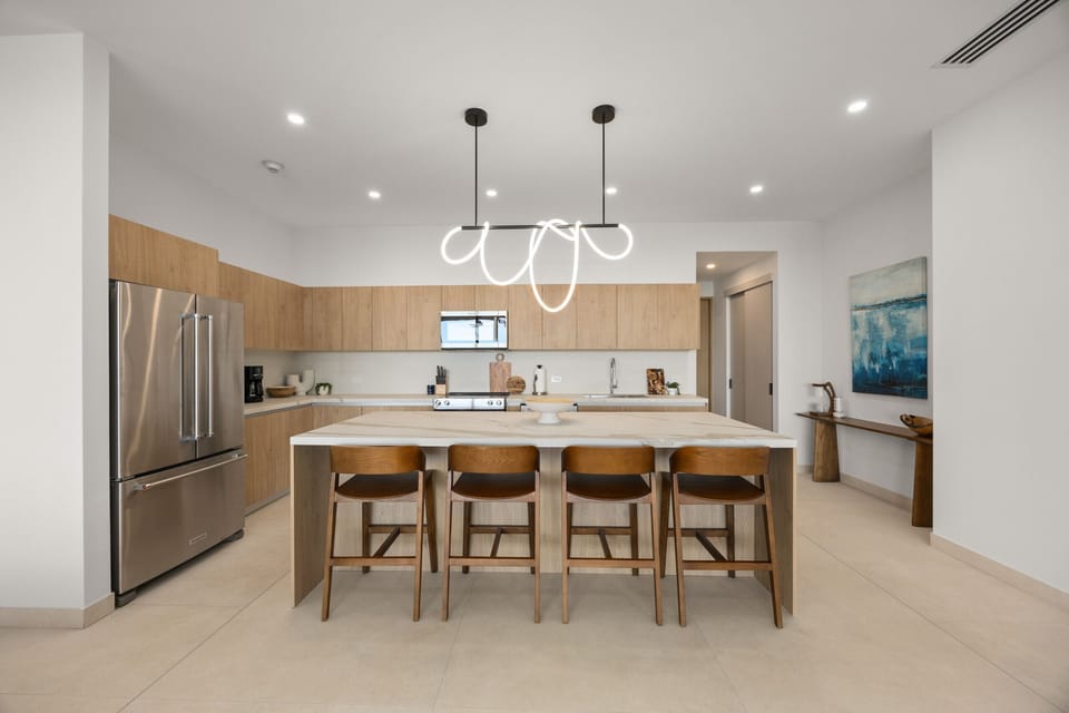 Full Kitchen with Brand New Appliances