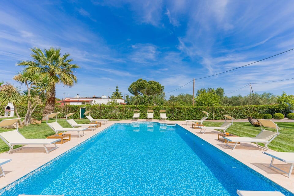 Blue, Swimming Pool, Resort, Leisure, Landscaping, Eco Hotel, Resort Town, Outdoor Furniture, Tropics