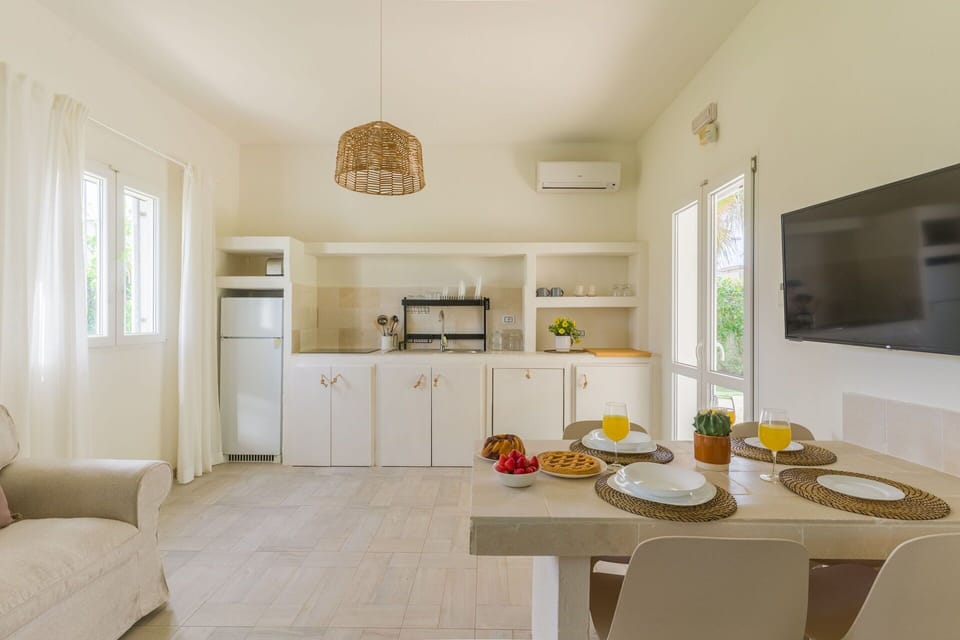 Furniture, Flooring, Interior Design, Ceiling, Floor, Chair, Home, Table, Room, Kitchen & Dining Room Table