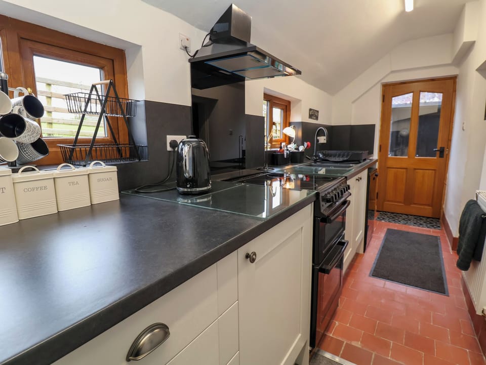 Fridge, dishwasher, electric kettle, toaster