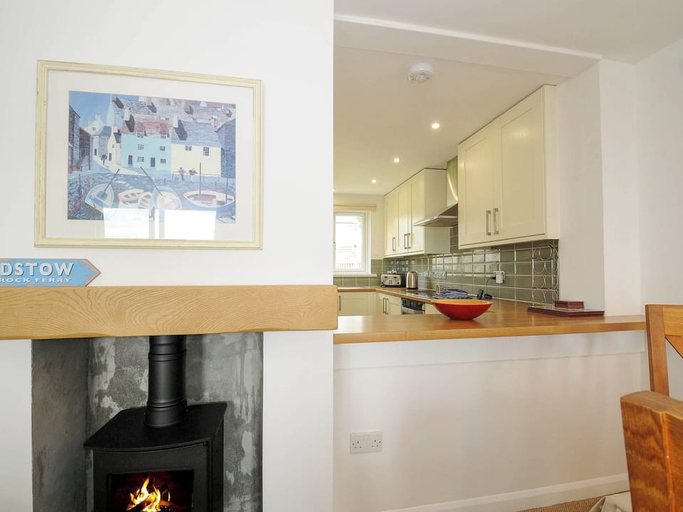 Cottage | Private kitchen | Fridge, dishwasher, cookware/dishes/utensils