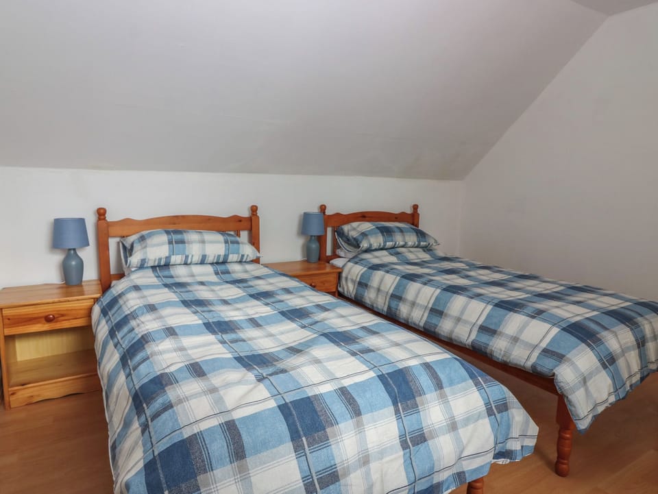 3 bedrooms, individually decorated, individually furnished, free WiFi