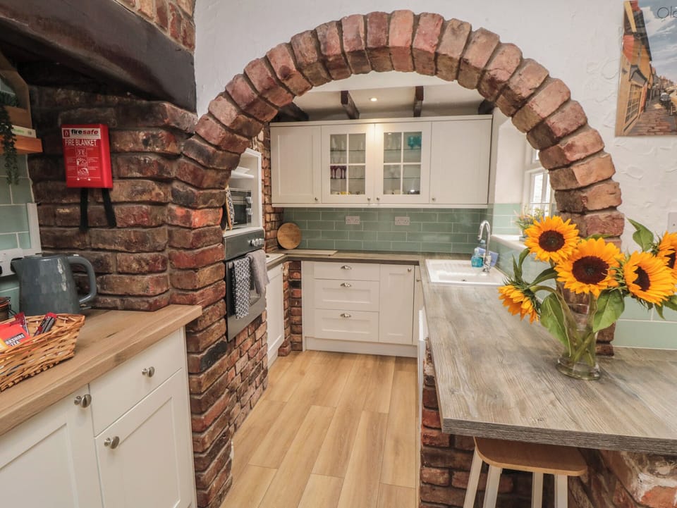 Cottage | Interior