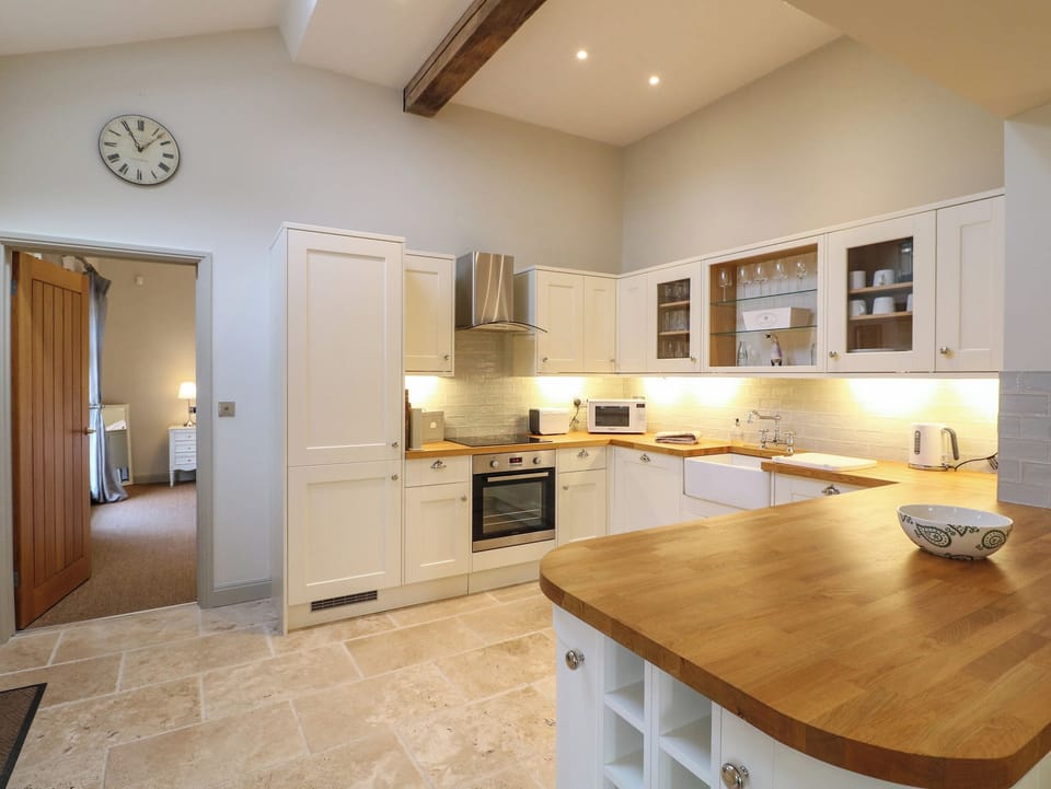 Fridge, dishwasher, electric kettle, toaster