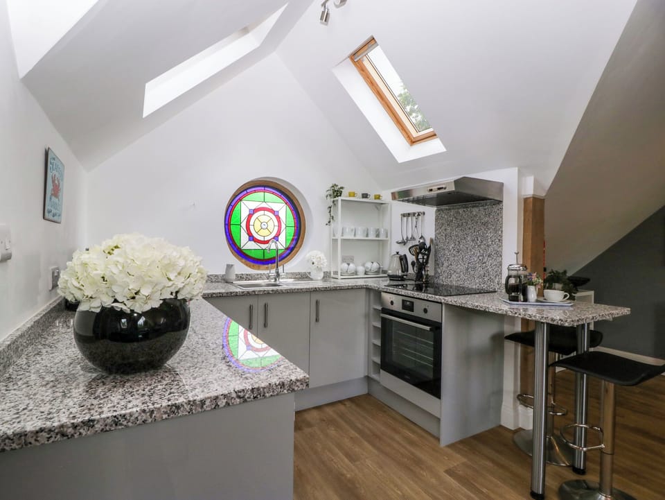 Fridge, dishwasher, electric kettle, toaster