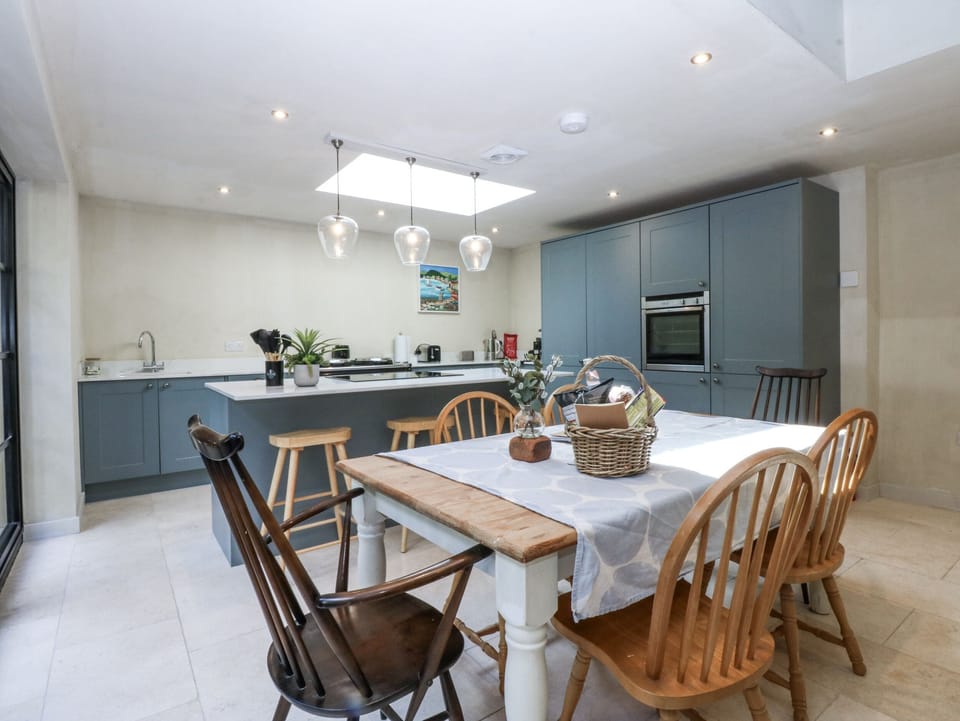 Cottage | Interior
