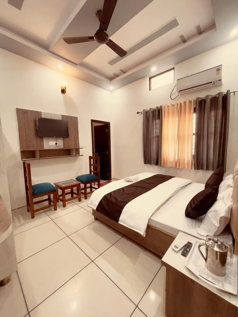 Standard Double Room | Free WiFi