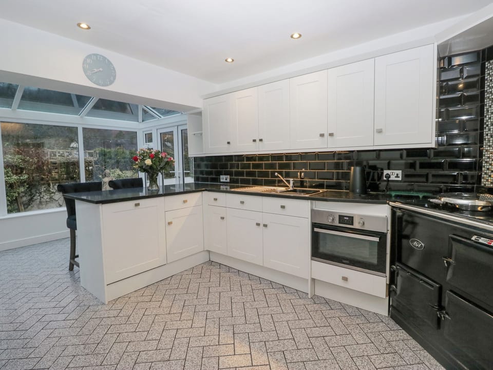 Fridge, dishwasher, electric kettle, toaster