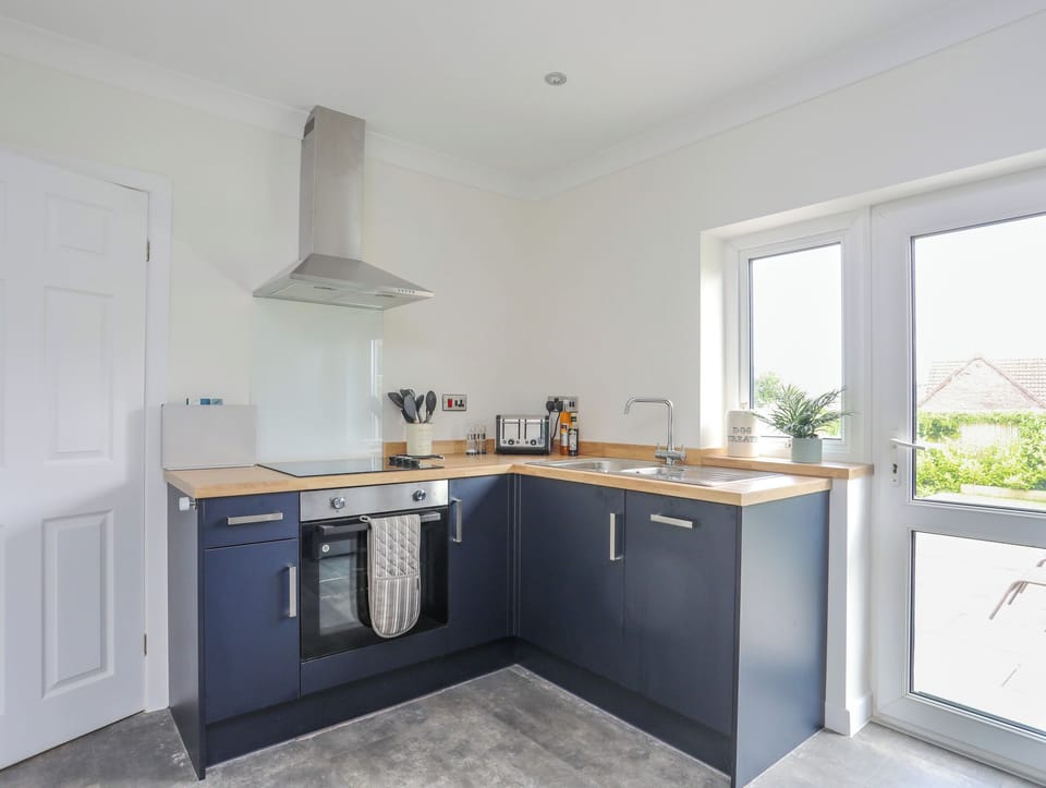 Fridge, dishwasher, electric kettle, toaster