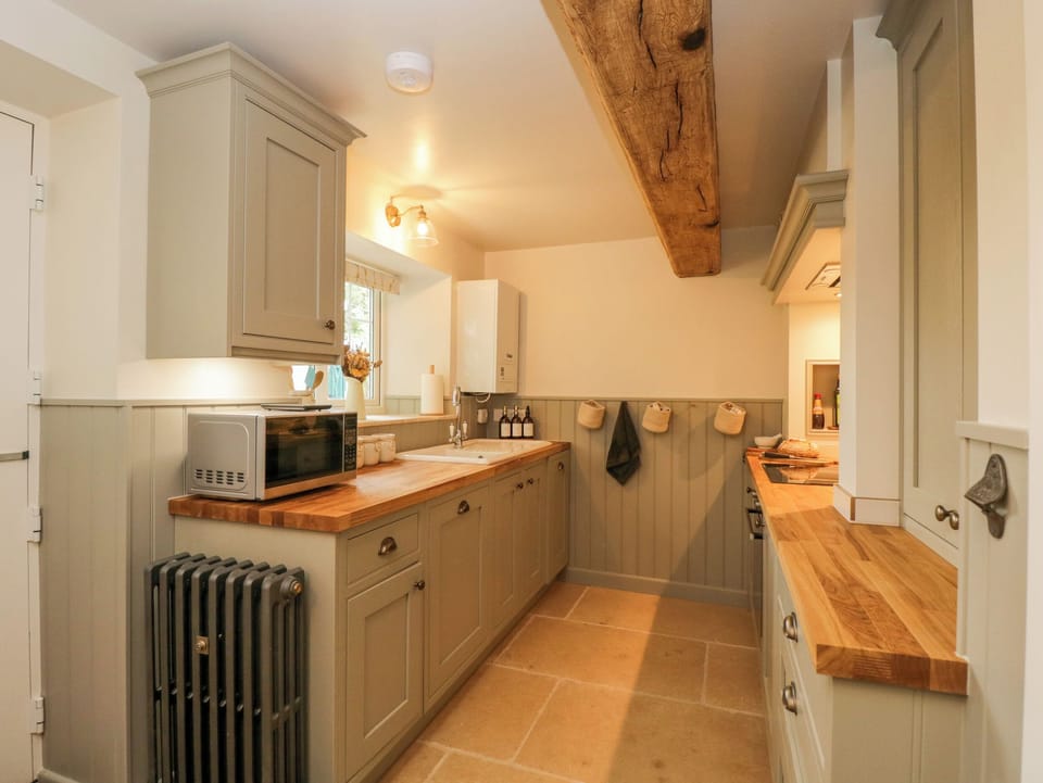 Fridge, dishwasher, electric kettle, toaster