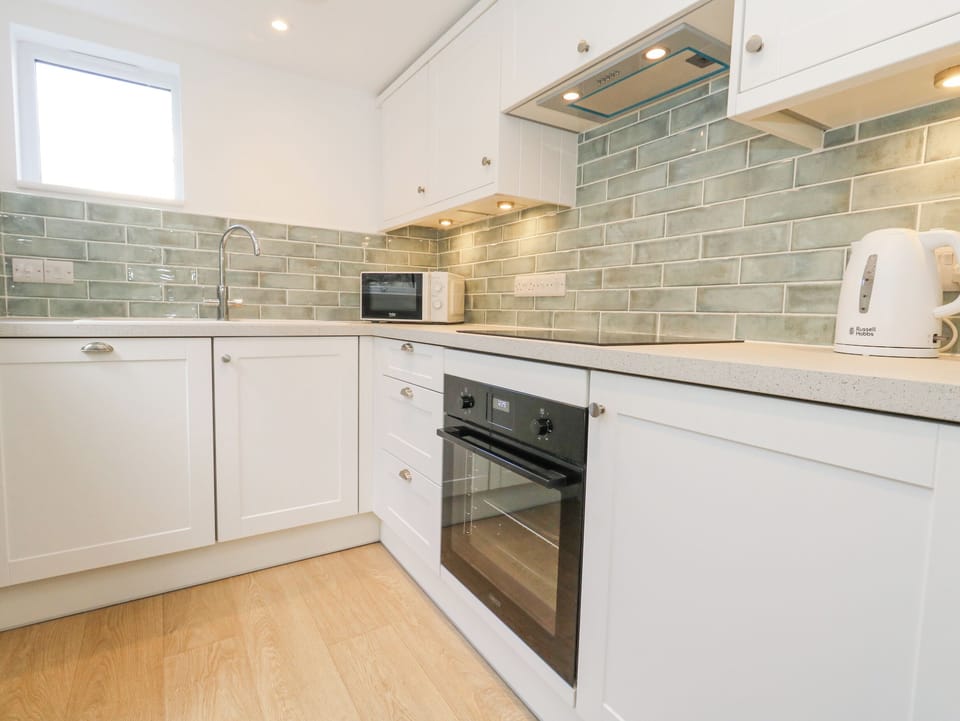 Fridge, dishwasher, electric kettle, toaster