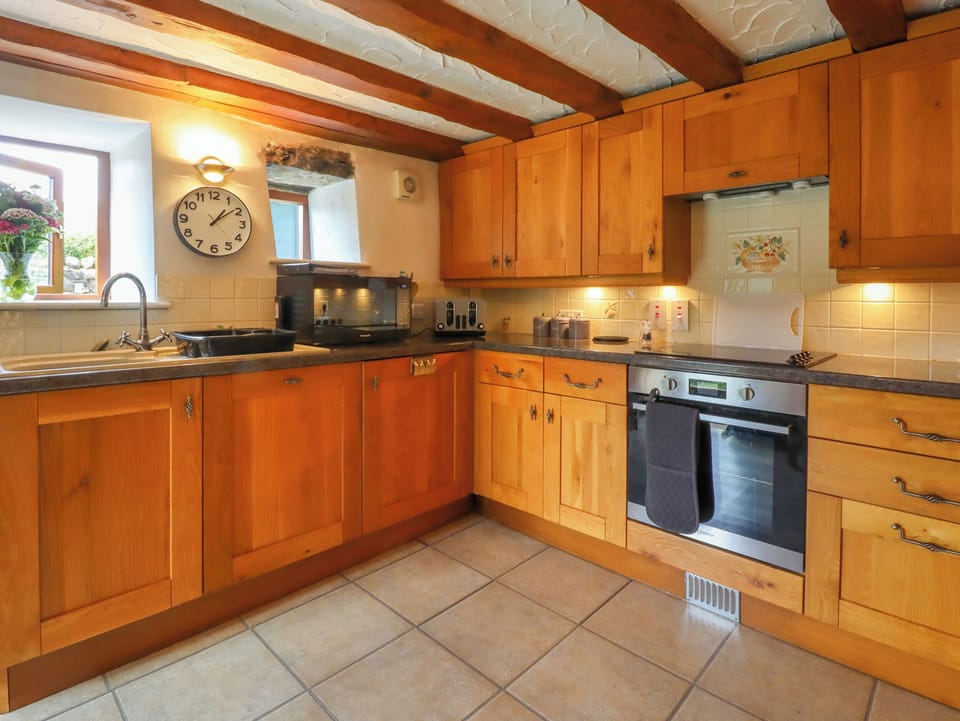 Fridge, dishwasher, electric kettle, toaster