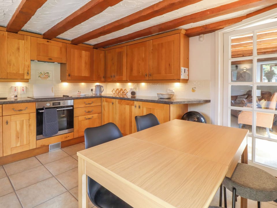 Fridge, dishwasher, electric kettle, toaster