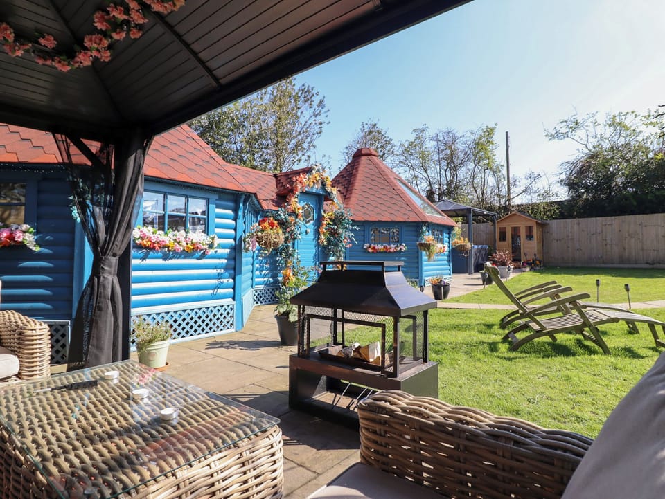 Cottage | Outdoor dining