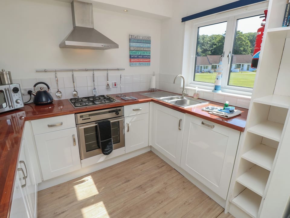 Fridge, dishwasher, electric kettle, toaster