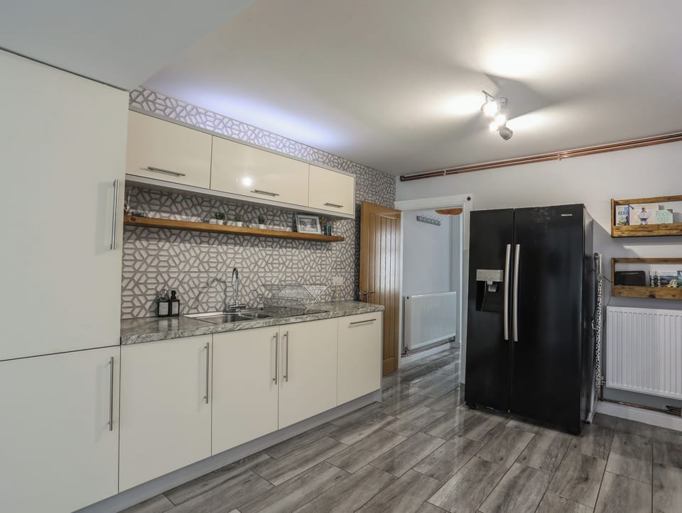 Fridge, dishwasher, electric kettle, toaster