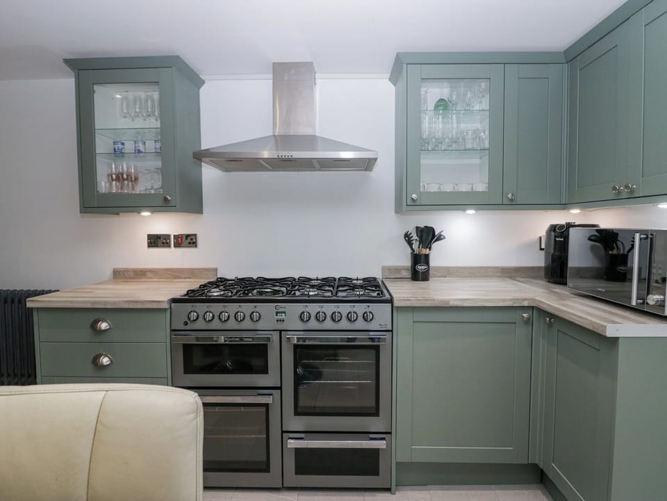 Fridge, dishwasher, electric kettle, toaster