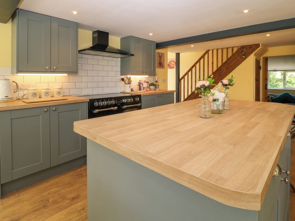 Fridge, dishwasher, electric kettle, toaster