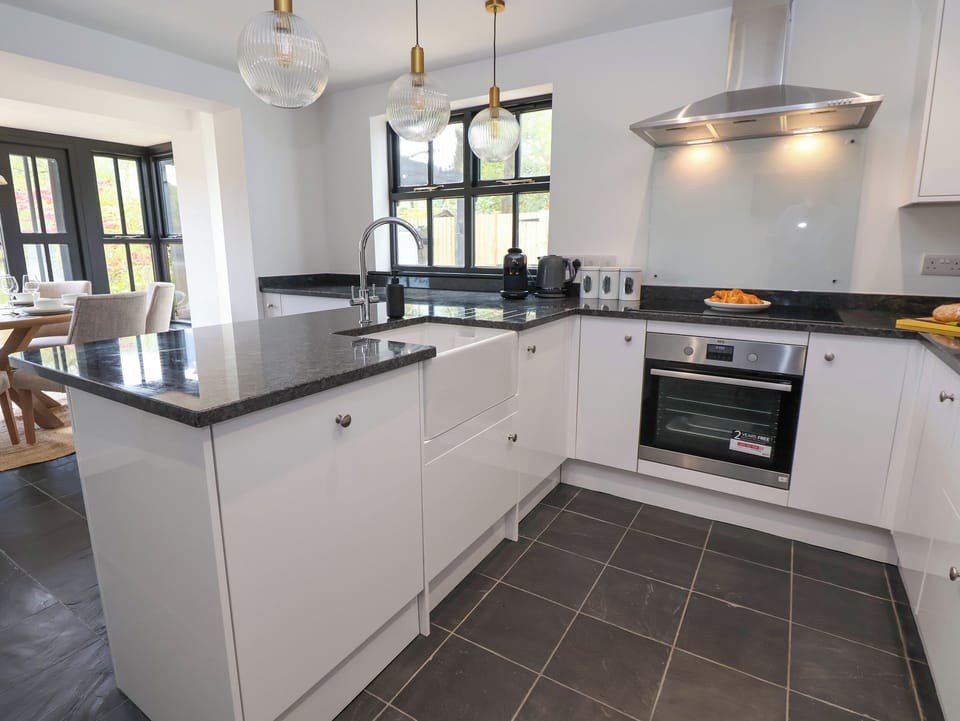 Fridge, dishwasher, electric kettle, toaster