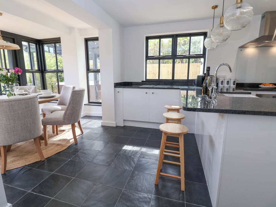 Fridge, dishwasher, electric kettle, toaster