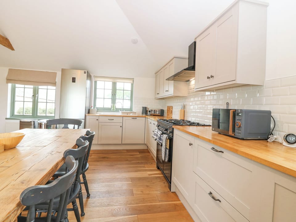 Fridge, dishwasher, electric kettle, toaster