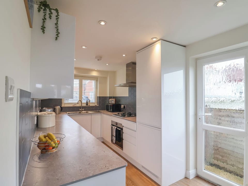 Fridge, dishwasher, electric kettle, toaster