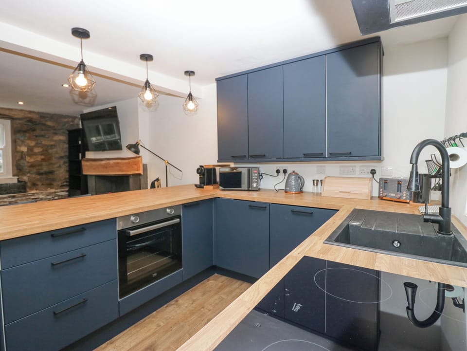Fridge, dishwasher, electric kettle, toaster