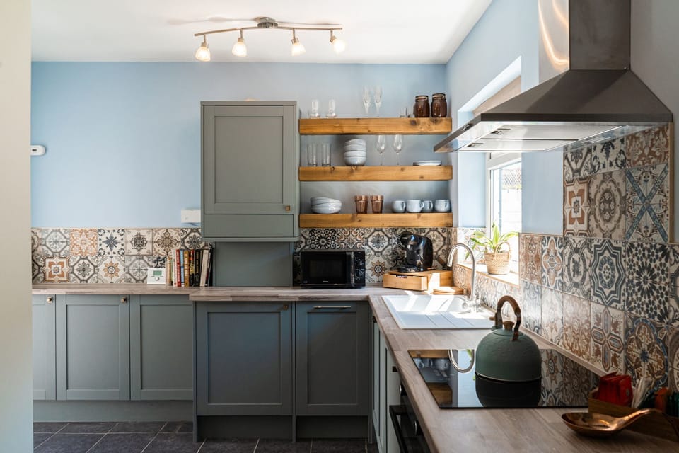 Fridge, dishwasher, electric kettle, toaster